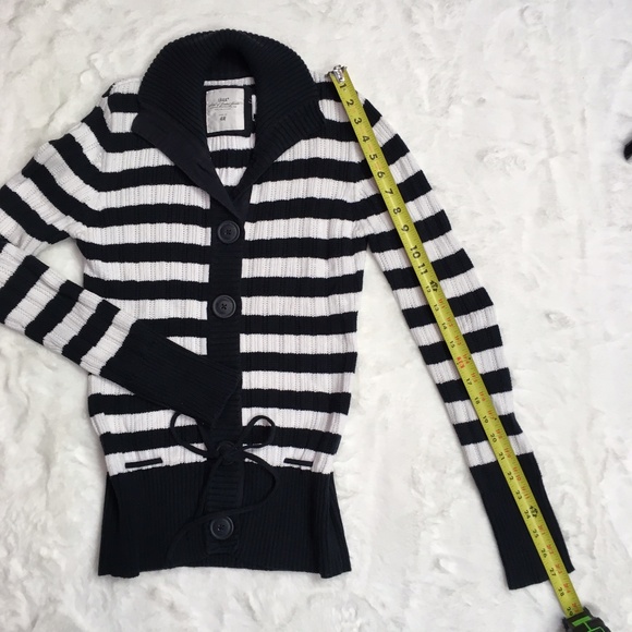 New H&M Chunky Knit Striped Button Down Sweater - Picture 7 of 8